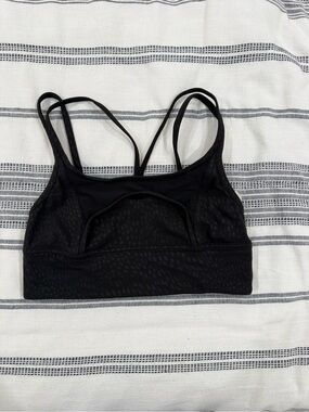 Lululemon black sports bra - Size 6